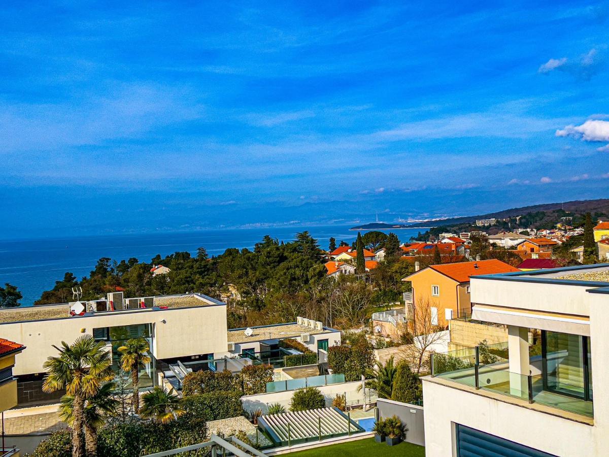 Villa Mirno More Apartments Malinska Exterior foto